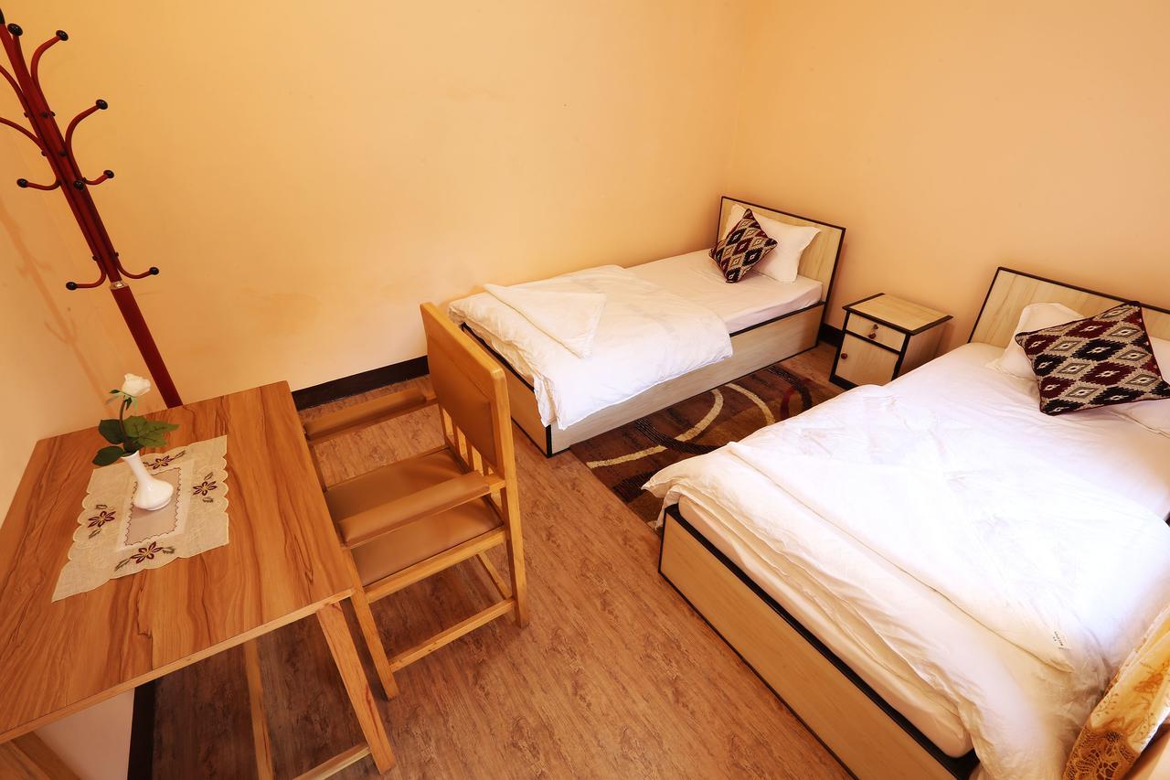Aarya Chaitya Inn Kathmandu Esterno foto